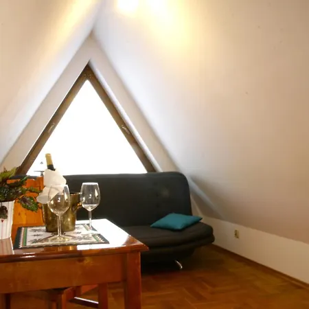 Wyspa Ciszy - Nad Zalewem Czorsztynskim, Nieopodal Czorsztyna, Maniowych I Kluszkowcow * Maniowy